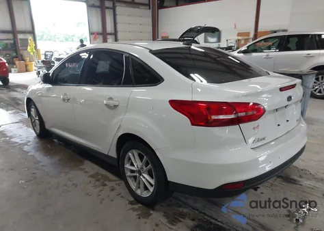 2017 Ford Focus Se z USA, uszkodzony, nr VIN 1FADP3F21HL303635